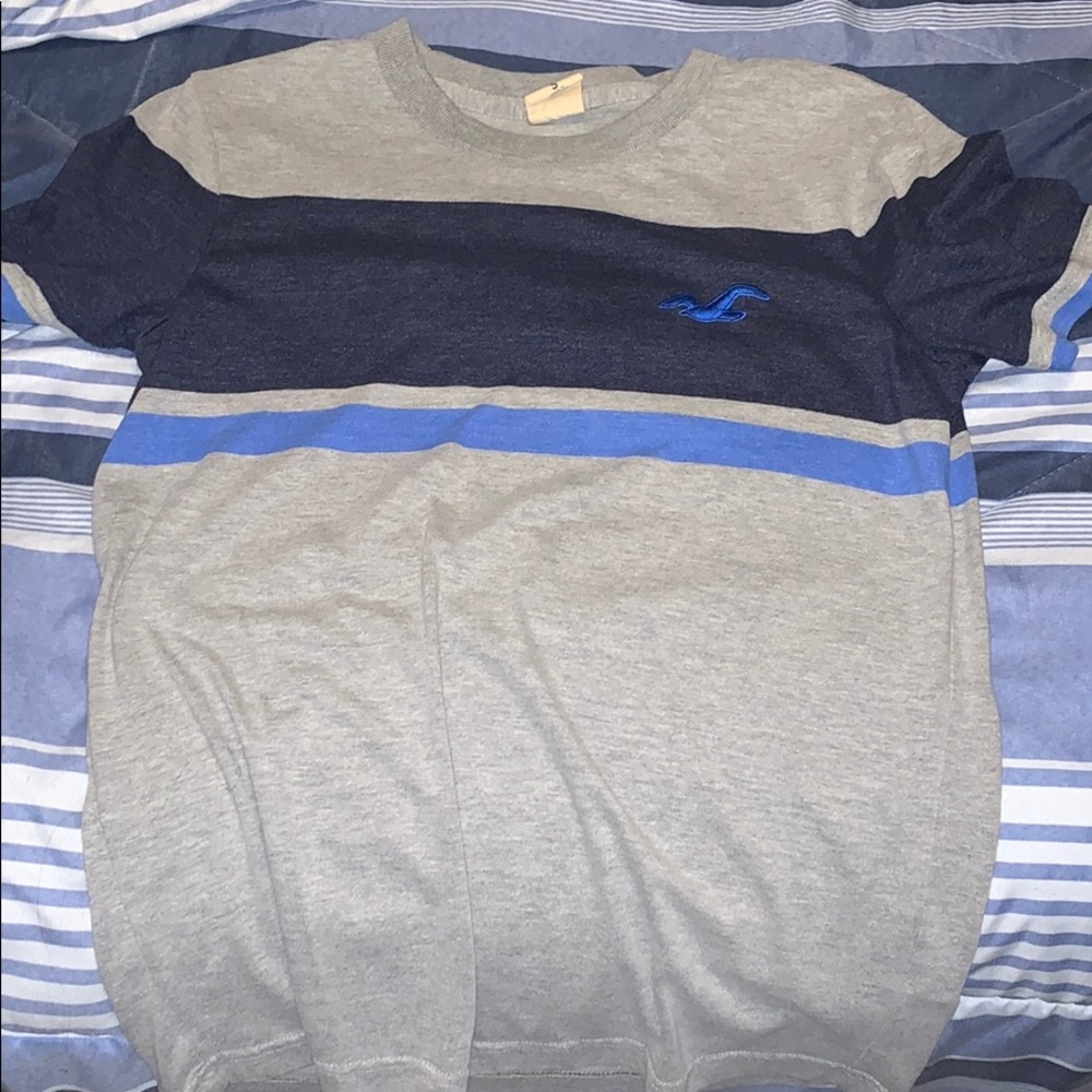 Size small Hollister men’s T-Shirt